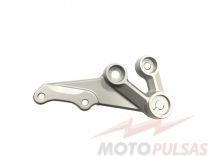 Suzuki 43511-41G00 priekinis dešinės pusės kojos atramos laikiklis